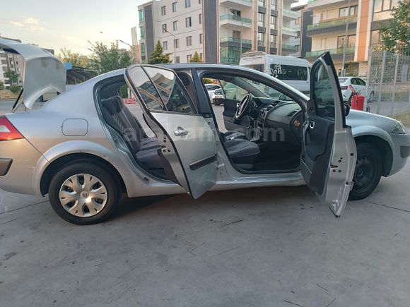 Sahibinden Renault Megane 1.5 dCi Authentique 2005 Model