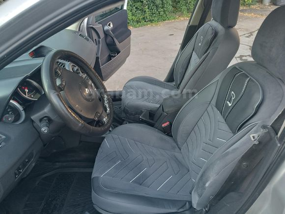 Sahibinden Renault Megane 1.5 dCi Authentique 2005 Model