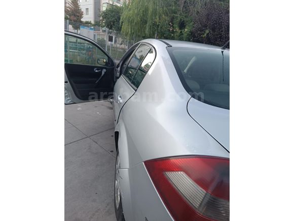 Sahibinden Renault Megane 1.5 dCi Authentique 2005 Model