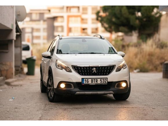 İlk Günkü Gibi: Servis Bakımlı, 39.350 KM'de Full Orijinal 2008 Allure E-HDI