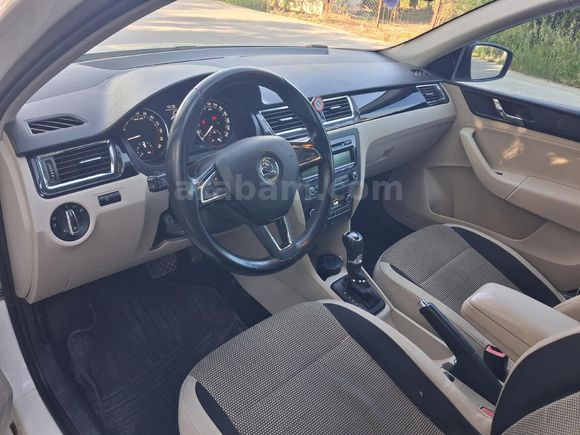 Sahibinden Skoda Rapid 1.6 CR TDI Spaceback Elegance 2015 Model