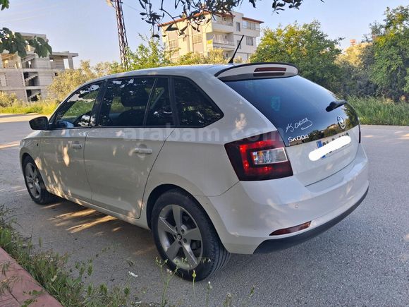 Sahibinden Skoda Rapid 1.6 CR TDI Spaceback Elegance 2015 Model