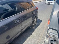 Sahibinden Hyundai i20 1.4 CRDi Style 2015 Model  218.000 km Gri