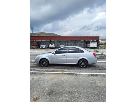 CHEVROLET LACETTİ 1.6 SX SEDAN  BAKIMLI