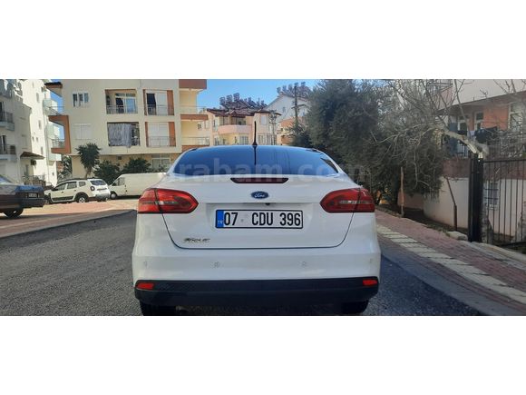 Sahibinden Ford Focus 1.5 TDCi Titanium 2017 Model Antalya