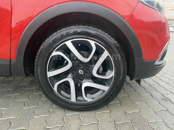 Sahibinden Renault Captur 1.2 TCe Icon 2015 Model  159.000 km Kırmızı