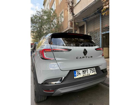 Sahibinden Renault Captur 1.3 TCe Esprit Alpine 2024 Model 