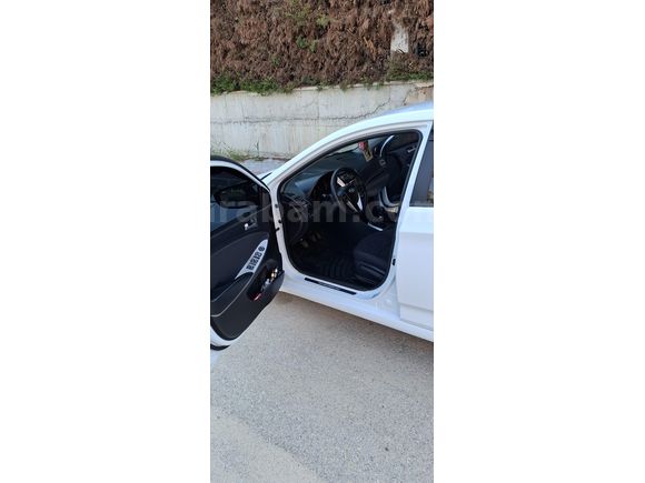 Sahibinden Hyundai Accent Blue 1.6 CRDI Mode Plus 2016 Model 