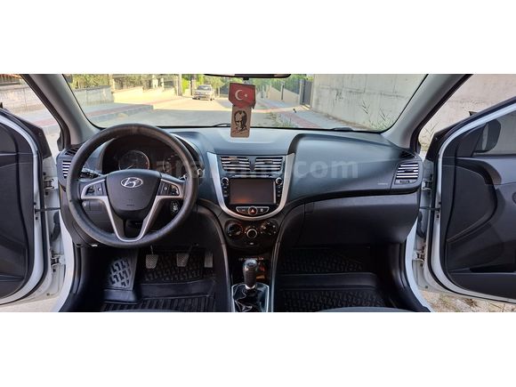 Sahibinden Hyundai Accent Blue 1.6 CRDI Mode Plus 2016 Model 