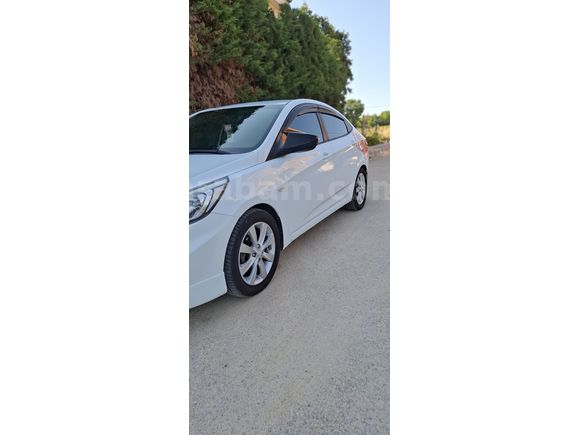 Sahibinden Hyundai Accent Blue 1.6 CRDI Mode Plus 2016 Model 