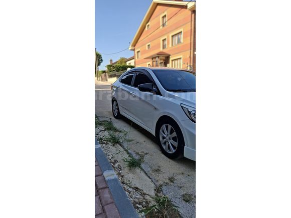 Sahibinden Hyundai Accent Blue 1.6 CRDI Mode Plus 2016 Model 
