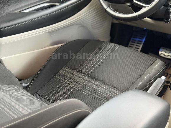 21.500 KM / DÜŞÜK KM / HATASIZ / SERVIS BAKIMLI / 2023 MODEL /