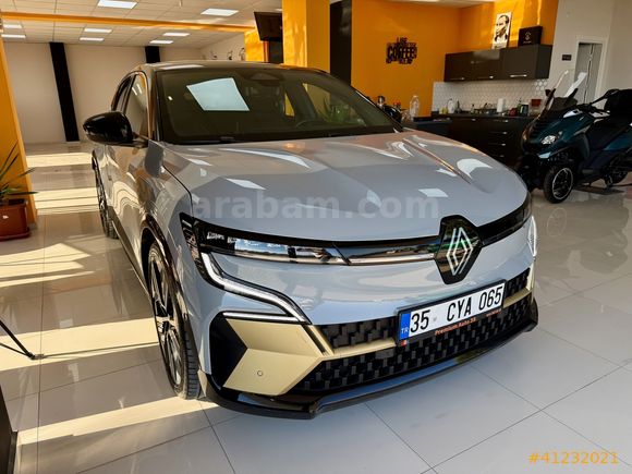 Premium Auto 35 - Hatasız-Boyasız Megane E-Tech Iconic