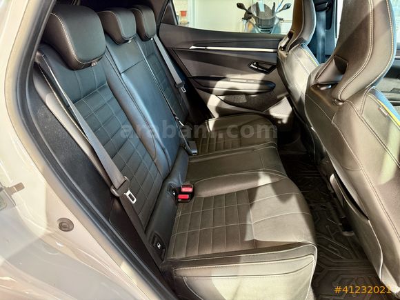 Premium Auto 35 - Hatasız-Boyasız Megane E-Tech Iconic