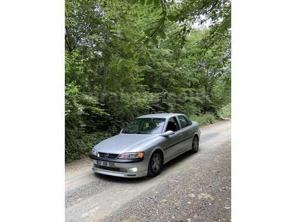 Sahibinden Opel Vectra 2.0 CD 1998 Model 