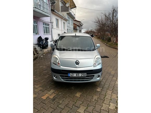 Sahibinden Renault Kangoo Multix 1.5 dCi Extreme 2011 Model