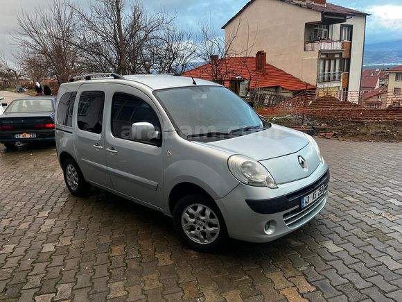 Sahibinden Renault Kangoo Multix 1.5 dCi Extreme 2011 Model