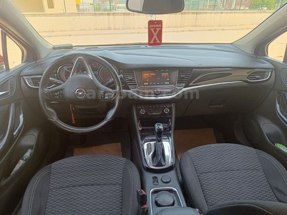 Opel Astra full