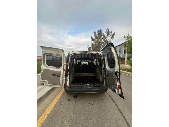 Galeriden Renault Kangoo 1.5 dCi Expression 2011 Model Samsun