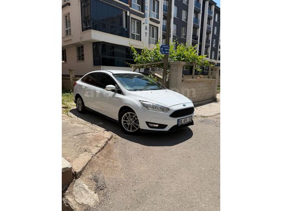 Sahibinden Ford Focus 1.5 TDCi Trend X 2018 Model  170.000 km Beyaz