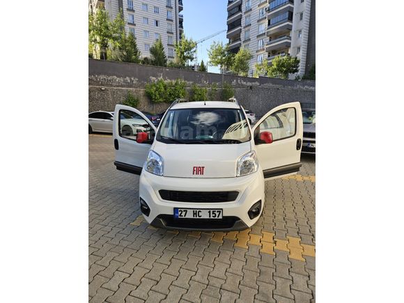 Sahibinden Fiat Fiorino Combi 1.3 Multijet 100. Yıl Özel Seri 2023 Model  28000 km Beyaz