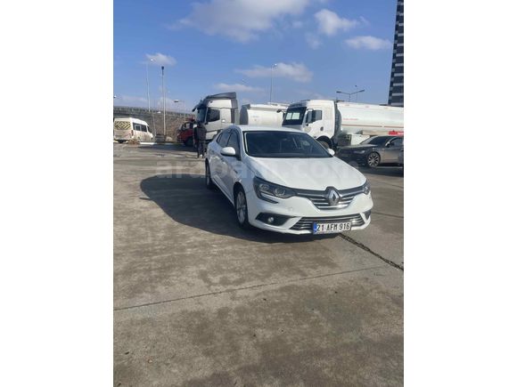 Sahibinden Renault Megane 1.5 dCi Touch 2019 Model 