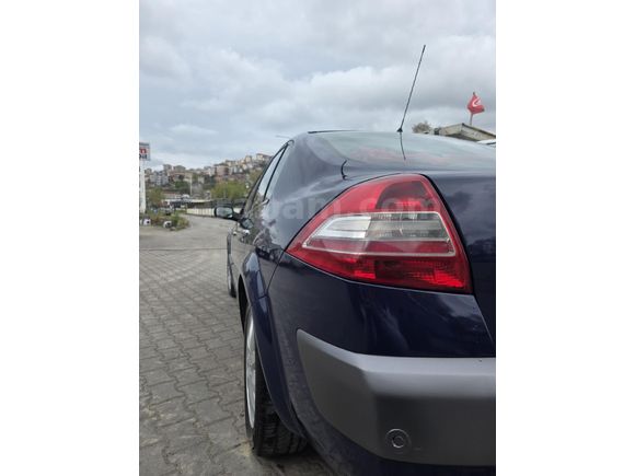 Sahibinden Renault Megane 1.6 Expression 2006 Model  204.750 km Lacivert