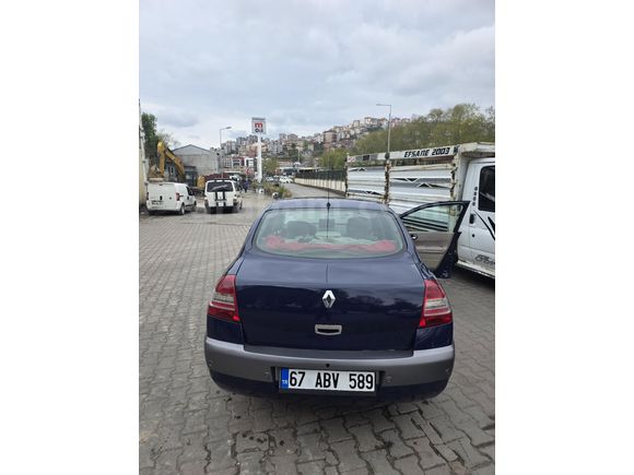 Sahibinden Renault Megane 1.6 Expression 2006 Model  204.750 km Lacivert