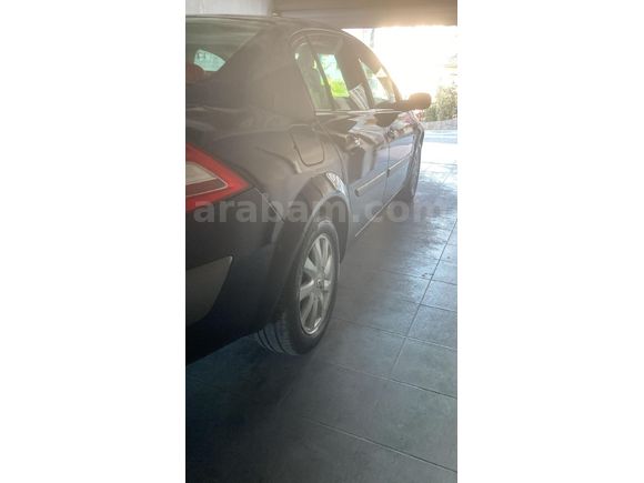 Sahibinden Renault Megane 1.6 Expression 2006 Model  204.750 km Lacivert