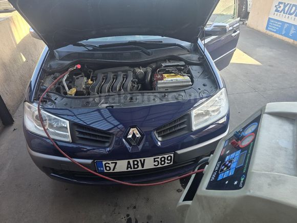 Sahibinden Renault Megane 1.6 Expression 2006 Model  204.750 km Lacivert