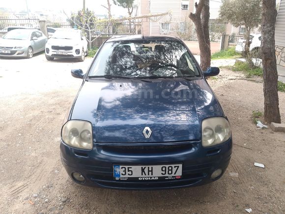 Sahibinden Renault Clio 1.4 2001 Model İzmir 192.000 km Lacivert