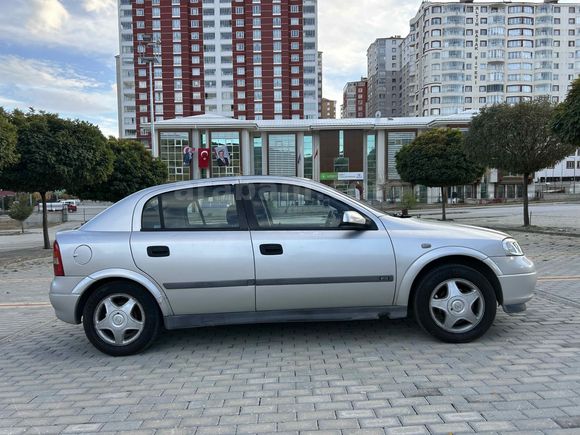 Sahibinden Opel Astra 1.6 CD 2000 Model  217.000 km Gri (Gümüş)
