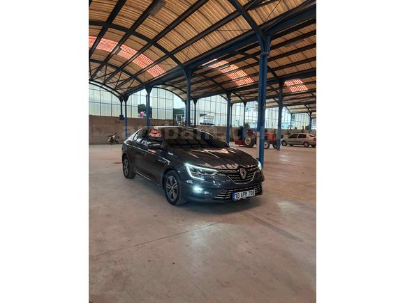 Sahibinden Renault Megane 1.3 TCe Touch 2024 Model 