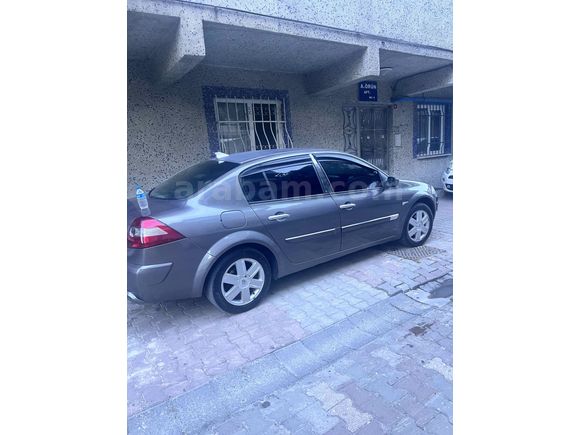 Sahibinden Renault Megane 1.5 dCi Authentique 2004 Model 