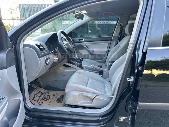 //GÖZCÜ AUTO\\
Volkswagen Golf 1.6 Primeline 2005 Model Şanlıurfa