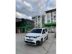 Sahibinden Citroen Berlingo 1.5 BlueHDI Max 2025 Model  23.000km Beyaz