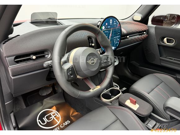 2025 MINI COOPER JCW+CAM TVN+HEAD UP+360+HARMAN+MASAJ+ISITMA+KEY