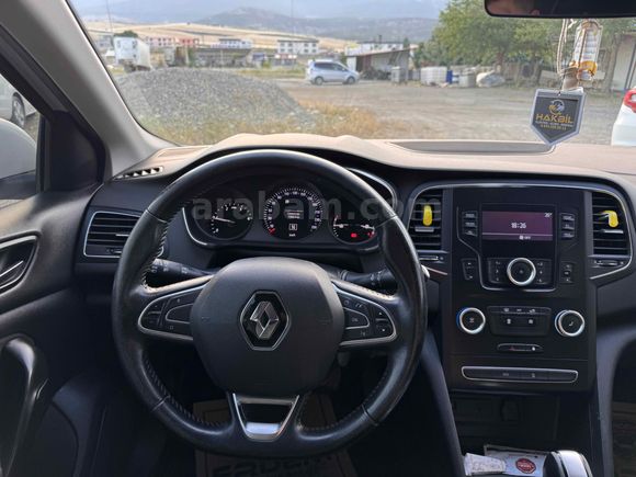 Sahibinden Renault Megane 1.5 Blue DCI Touch 2020 Model 