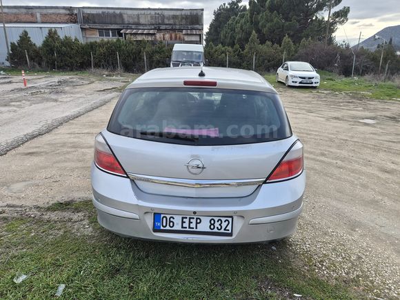 Otomatik Opel Astra 1.6 En Dolu Paket