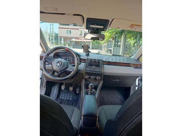 TCE CLİO TURBOLU 100HP MANUEL HENÜZ 78 KM