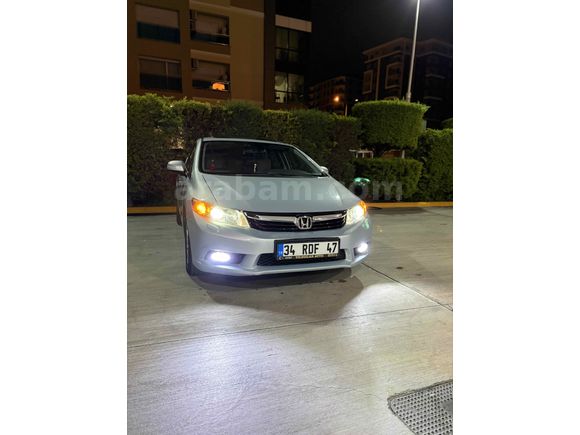 Sahibinden Honda Civic 1.6i VTEC Eco Elegance 2012 Model 