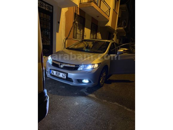 Sahibinden Honda Civic 1.6i VTEC Eco Elegance 2012 Model 