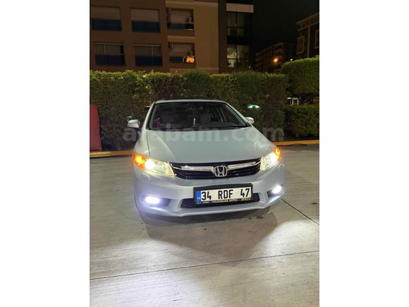 Sahibinden Honda Civic 1.6i VTEC Eco Elegance 2012 Model 