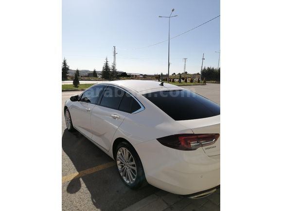 Sahibinden Opel Insignia 1.6 CDTI Excellence 2017 Model Nevşehir 103.000 km Beyaz