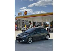 Sahibinden Peugeot 207 1.4 HDi Premium 2008 Model  270.000 km Yeşil