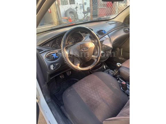 Sahibinden Ford Focus 1.6 Comfort 2005 Model takas  olur  