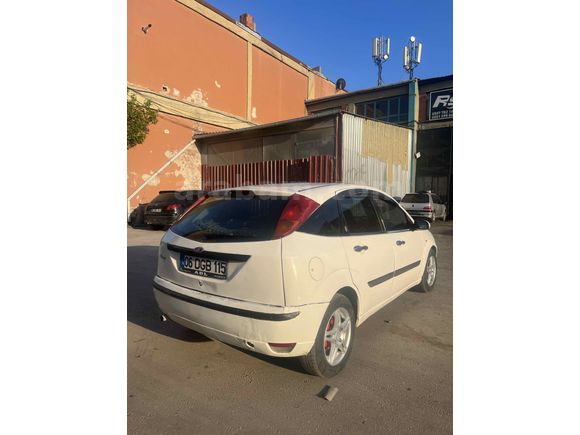 Sahibinden Ford Focus 1.6 Comfort 2005 Model takas  olur  