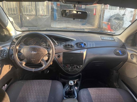 Sahibinden Ford Focus 1.6 Comfort 2005 Model takas  olur  