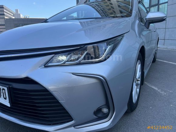 2022 COROLLA 1.5 DREAM