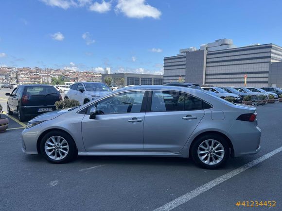 2022 COROLLA 1.5 DREAM